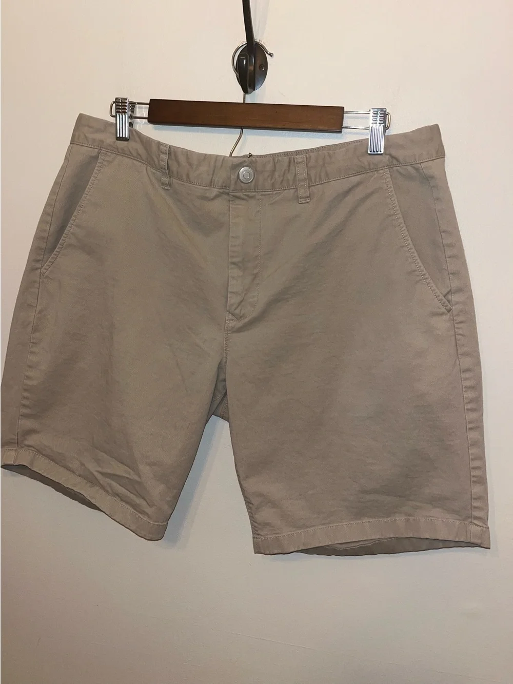 Bonobos Chino Shorts Mens Size 36 Tan Cotton Flat Front Outdoor Fishing EUC